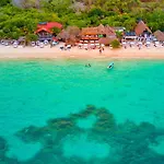 Hostal Y Restaurante Carola Beach